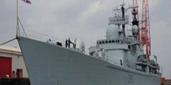 بريطانيا ترسل سفينة حربية ثالثة إلى الخليج